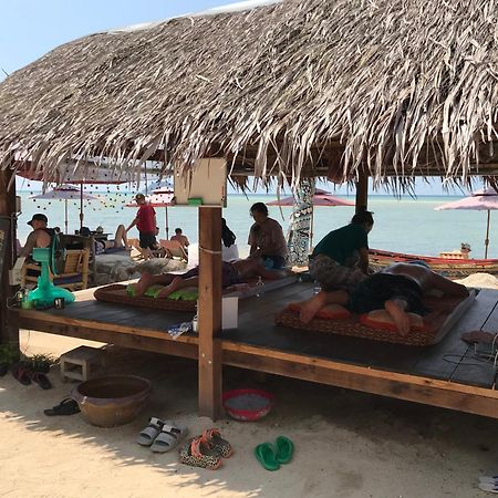 Castaway Beach Bungalows سورات ثاني المظهر الخارجي الصورة