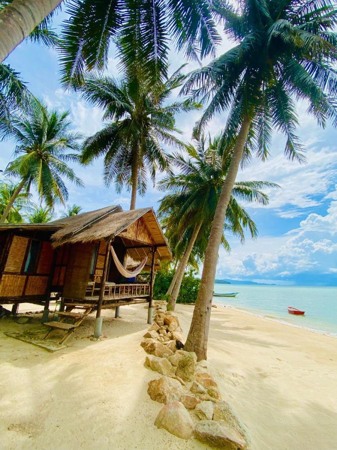 Castaway Beach Bungalows سورات ثاني المظهر الخارجي الصورة
