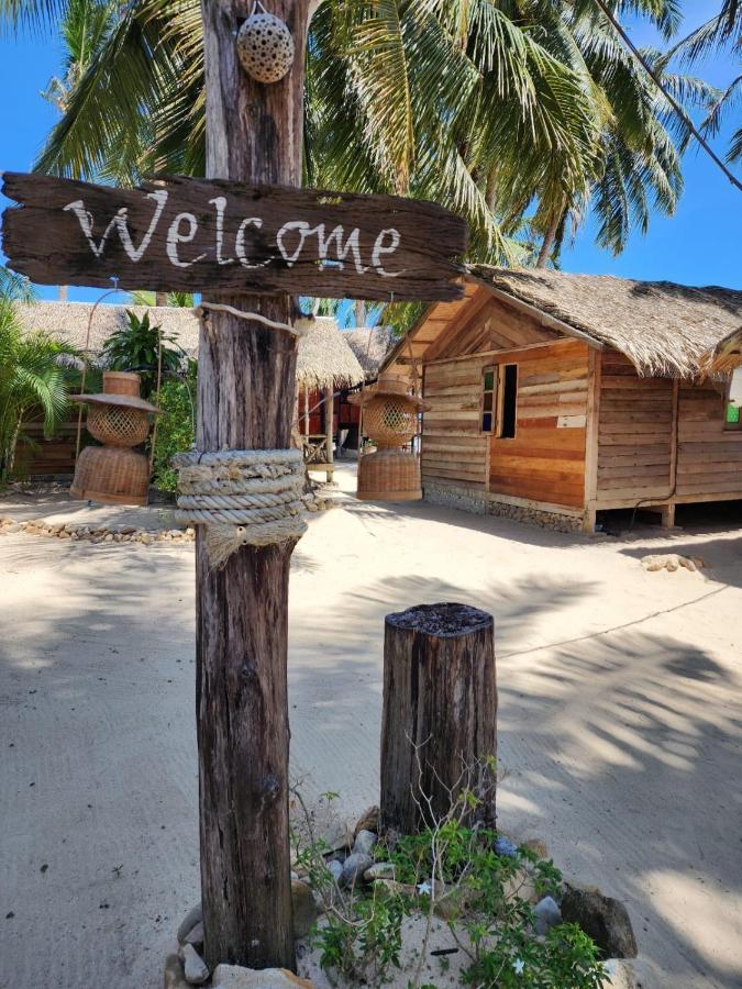 Castaway Beach Bungalows سورات ثاني المظهر الخارجي الصورة