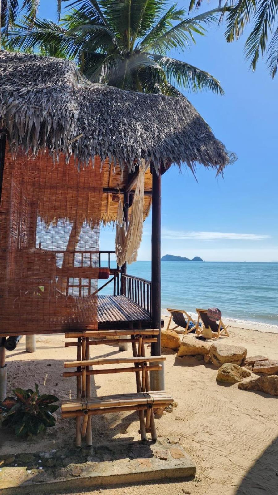 Castaway Beach Bungalows سورات ثاني المظهر الخارجي الصورة