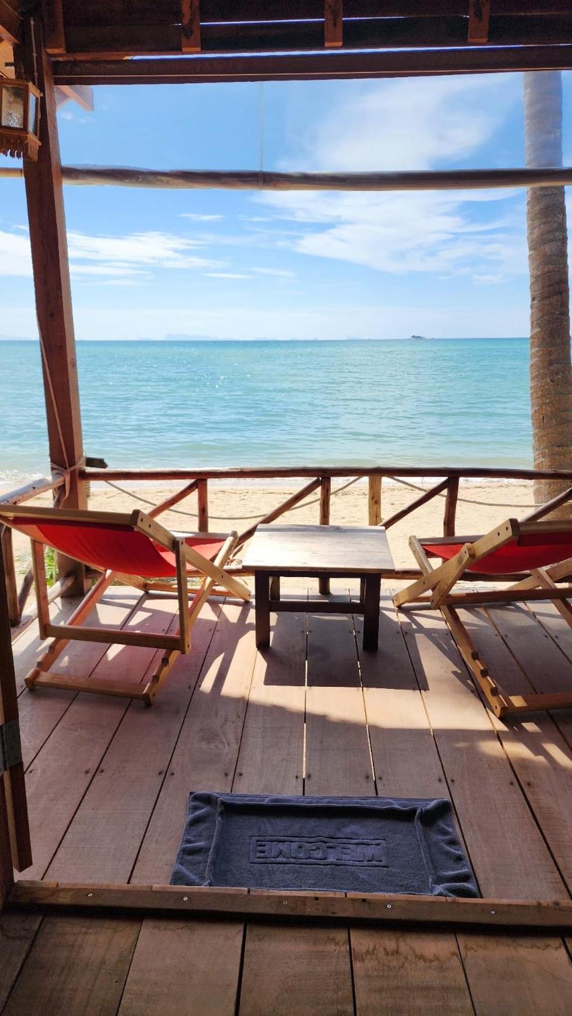 Castaway Beach Bungalows سورات ثاني المظهر الخارجي الصورة